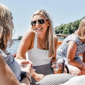 Meet your Posher, Courtney